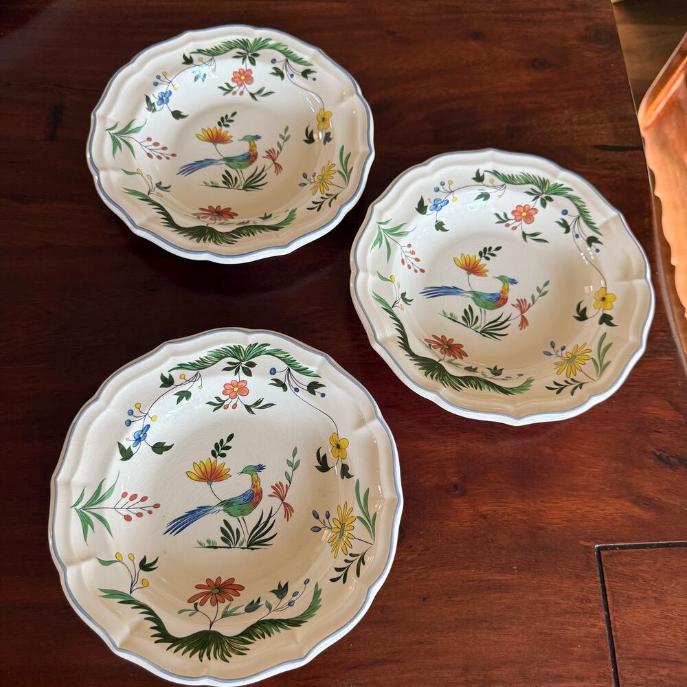 2 Gien Oiseaux de Paradis Bird of Paradise luncheon plates 9"